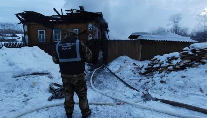 В Зуевке по факту пожара, в результате которого погибли два человека,  проводится проверка